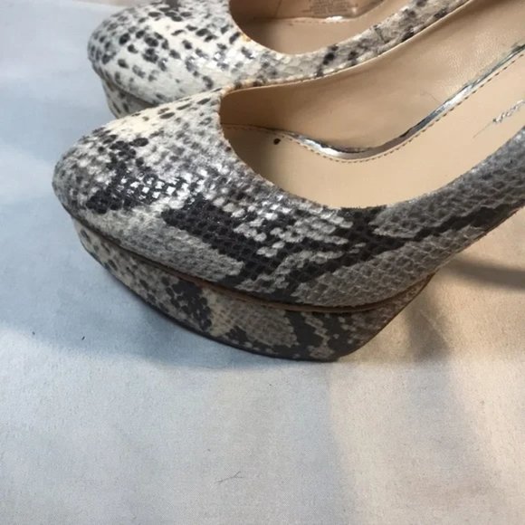 Jessica Simpson Winslo Python Platform Heels 7.5 - Picture 6 of 10